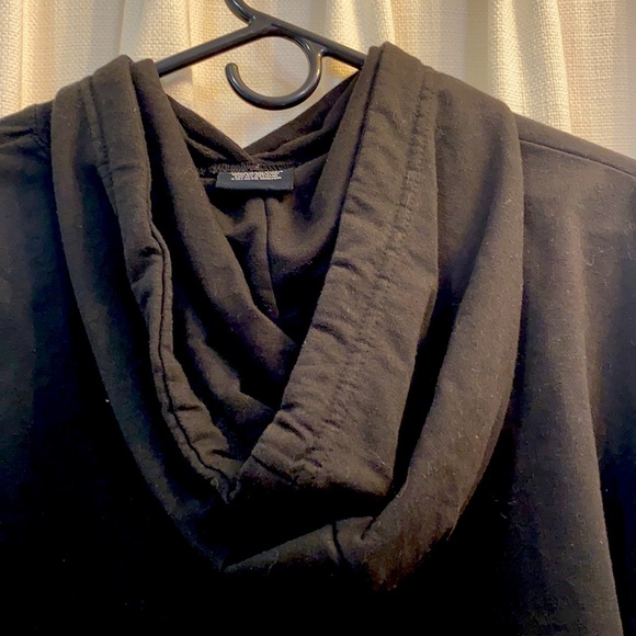 F.R.I.E.N.D.S. Cropped Hooded Sweatshirt M (Friends) - Picture 6 of 8